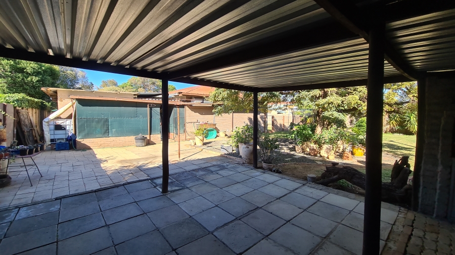4 Bedroom Property for Sale in Naudeville Free State